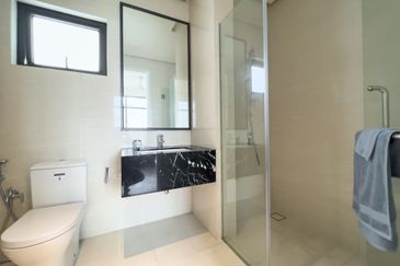 Oxford Residences @ Pavilion Embassy