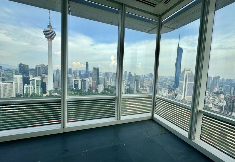 Menara AIA Cap Square 