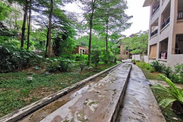 Seri Maya Condominium