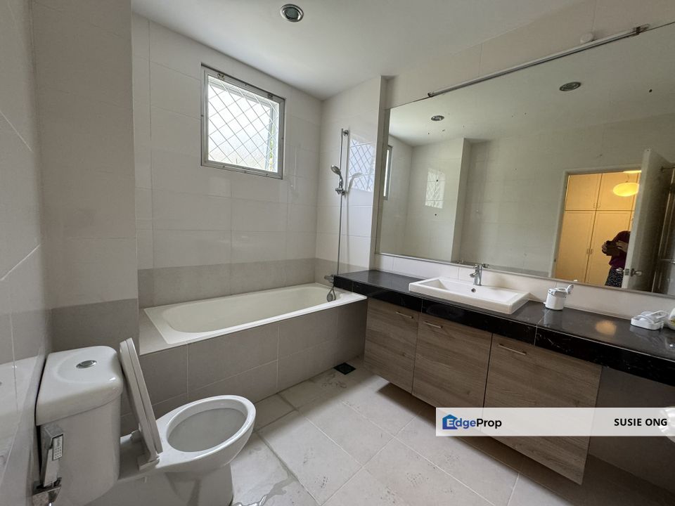 Low density 3 bedroom walk up apartment , Selangor, Ampang