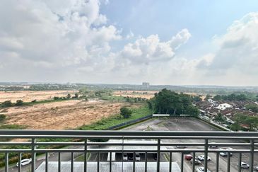 Seri Austin Luxury Apartment