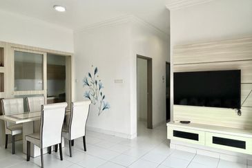 Seri Austin Luxury Apartment