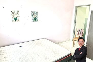 Indah Court Apartment