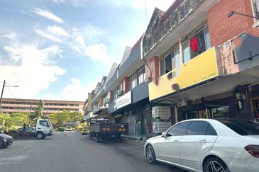 Air Biru Double Storey Shoplot for Sale