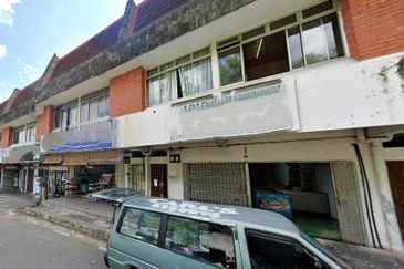 Air Biru Double Storey Shoplot for Sale