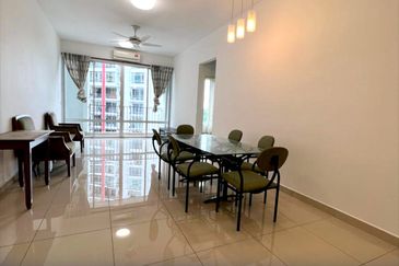 Dedaun Hijau (Greenfield Regency)