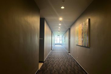 Somerset Puteri Harbour