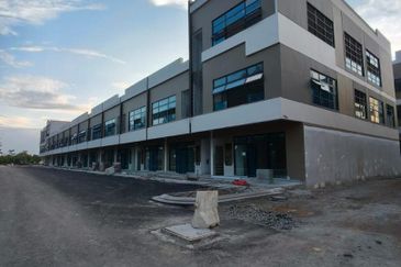 Horizon Hills Horizon Square Double Storey Shoplot Endlot for Rent