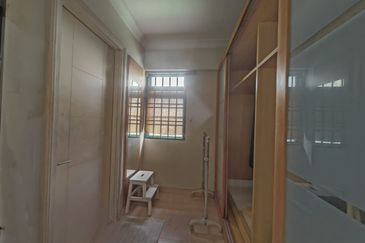 The Straits View, Bandar Baru Permas Jaya