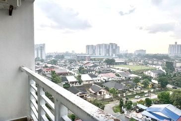 D'Larkin Residence (Delima Larkin)