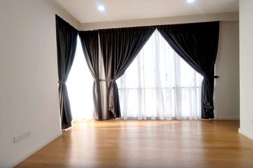 Emerald Bay @ Puteri harbour