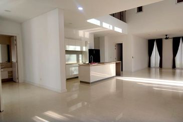 Emerald Bay @ Puteri harbour