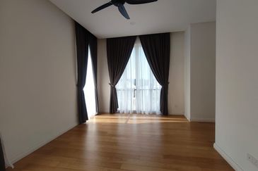 Emerald Bay @ Puteri harbour