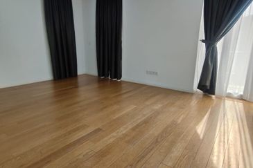 Emerald Bay @ Puteri harbour