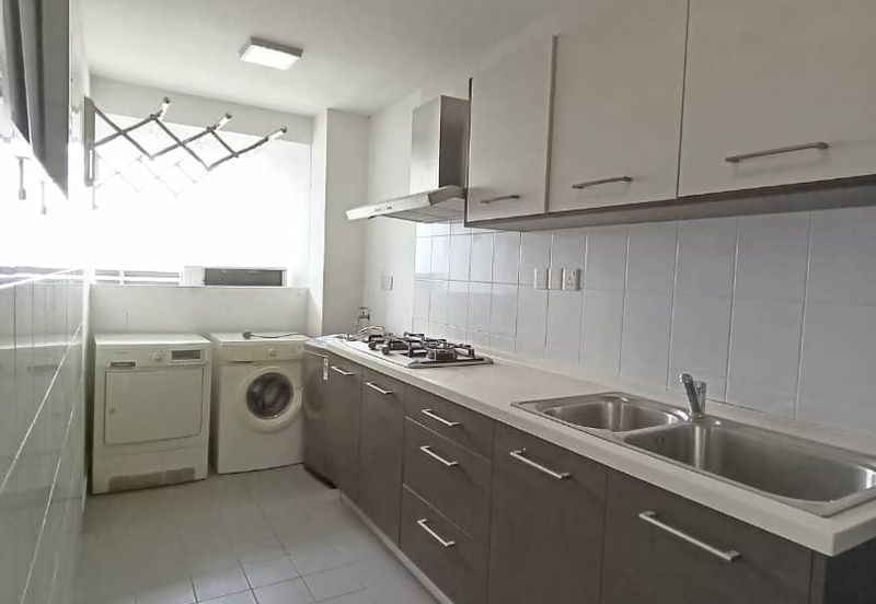 Ujana Executive Apartment