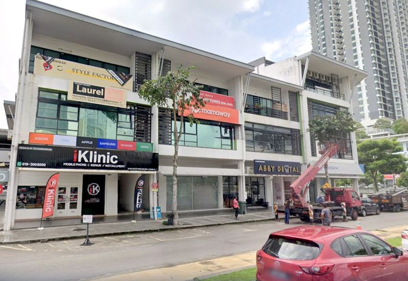 Mid Valley Southkey