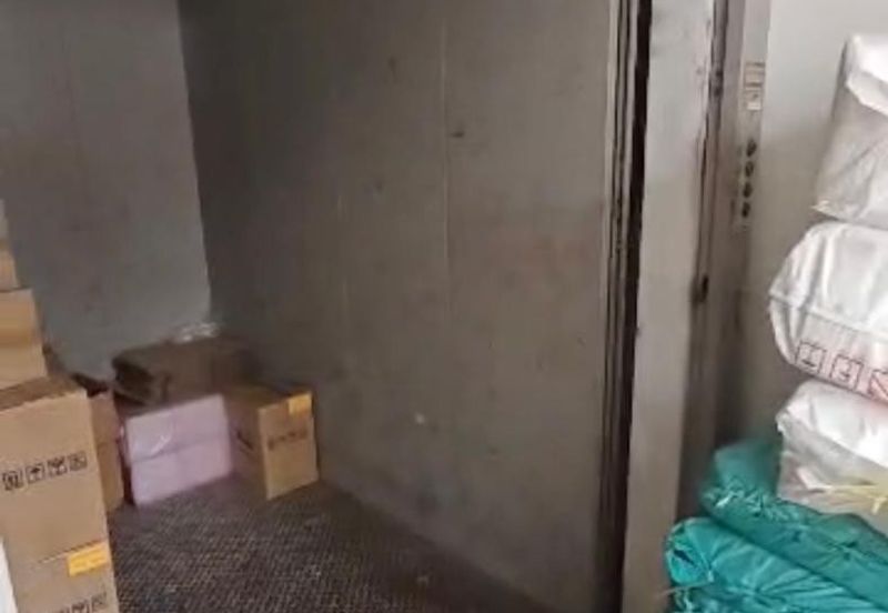 2 storey shop Pusat Perdagangan Nilai, Nilai