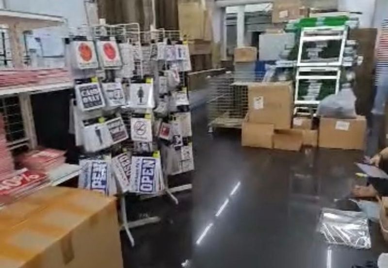 2 storey shop Pusat Perdagangan Nilai, Nilai