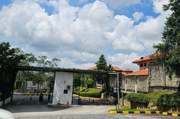 Maisson @ Platinum Apartment