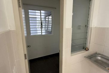 Karisma Apartment @ Eco Majestic