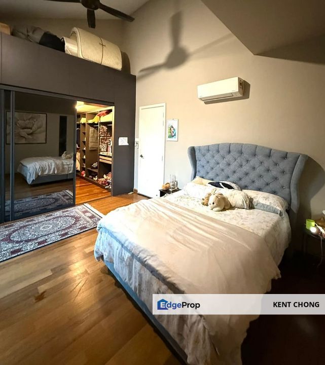 3sty Semi-D 38x80 Taman Sunville Sg Long Kajang Renovated Freehold, Selangor, Kajang