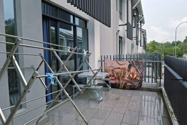 Crescent Park Townvilla