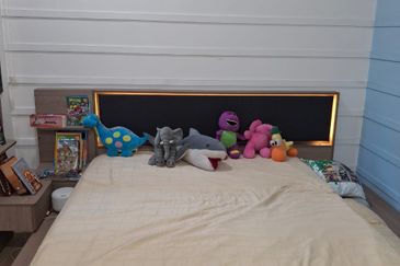 Crescent Park Townvilla