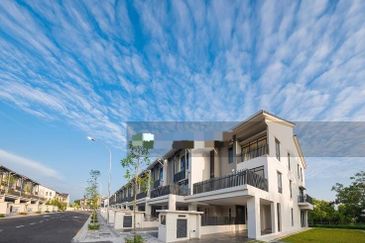 Crescent Park Townvilla