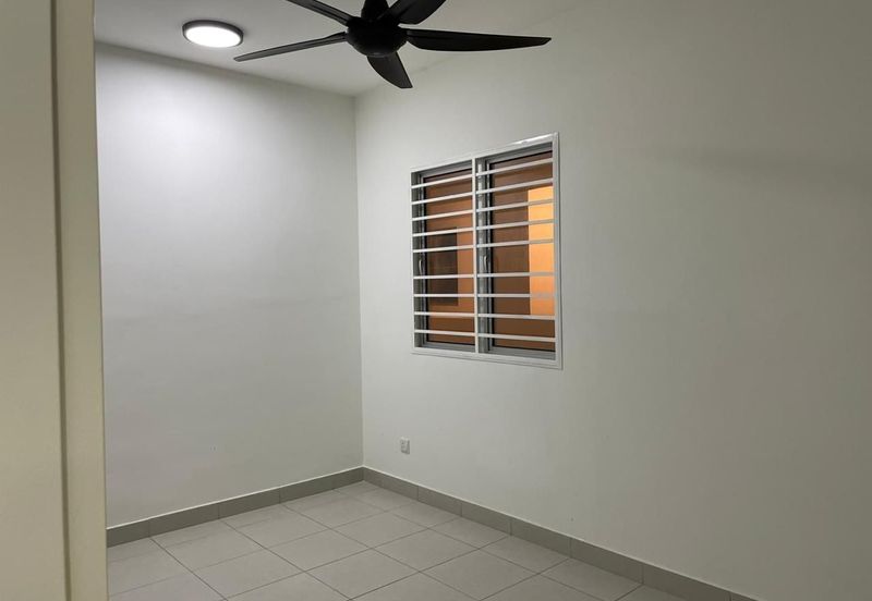 {Kitchen cabinet} Harmoni Apartment , Eco Majestic , Semenyih