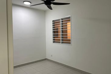 {Kitchen cabinet} Harmoni Apartment , Eco Majestic , Semenyih