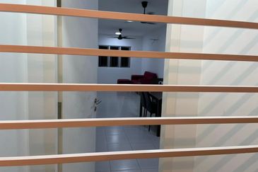 {Kitchen cabinet} Harmoni Apartment , Eco Majestic , Semenyih