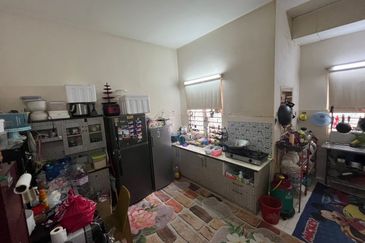 2Sty EL Extra 10ft Land at Impian Sejati @ Saujana Impian @ RM2600/mth