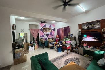 2Sty EL Extra 10ft Land at Impian Sejati @ Saujana Impian @ RM2600/mth