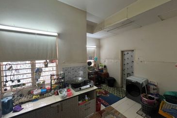 2Sty EL Extra 10ft Land at Impian Sejati @ Saujana Impian @ RM2600/mth