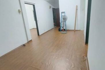 Taman Sri Tanjung (Semenyih) Flat