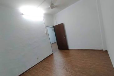 Taman Sri Tanjung (Semenyih) Flat