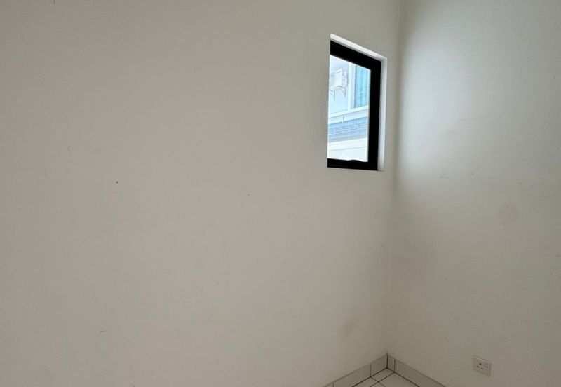 Cradleton @ Eco Majestic