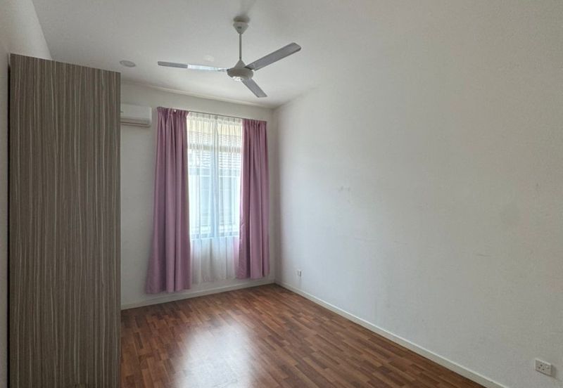 Cradleton @ Eco Majestic