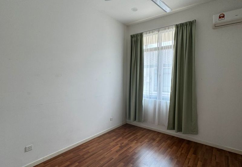 Cradleton @ Eco Majestic