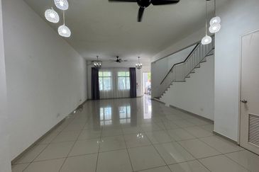 Cradleton @ Eco Majestic