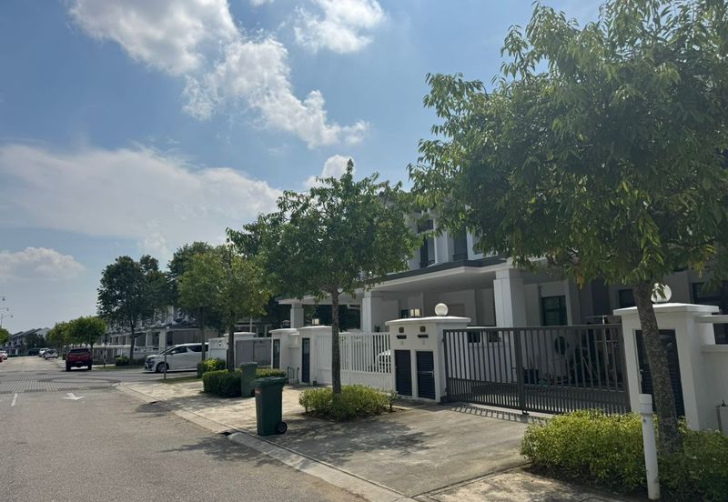 Cradleton @ Eco Majestic