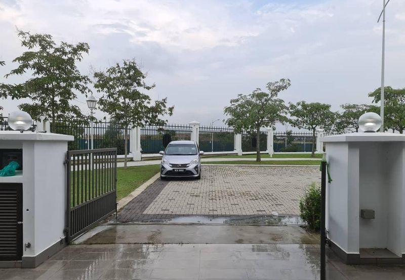 Cradleton @ Eco Majestic