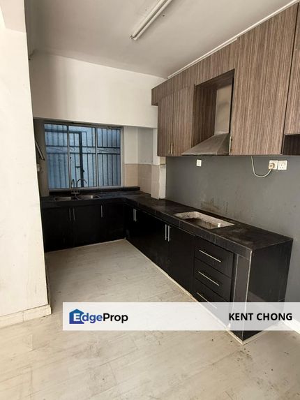 Cengal Apartment Corner 851sqft 2R2B Renovated With Balcony RM263k, Selangor, Cheras