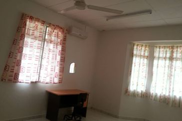 Taman Tasik Semenyih (Lake Residence)