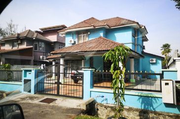 Taman Tasik Semenyih (Lake Residence)