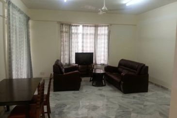 Taman Tasik Semenyih (Lake Residence)