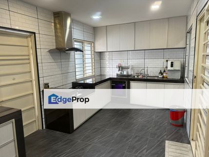 Well-Maintained Double Storey Terrace | 4 Rooms | Taman Semenyih Mewah, Selangor, Semenyih