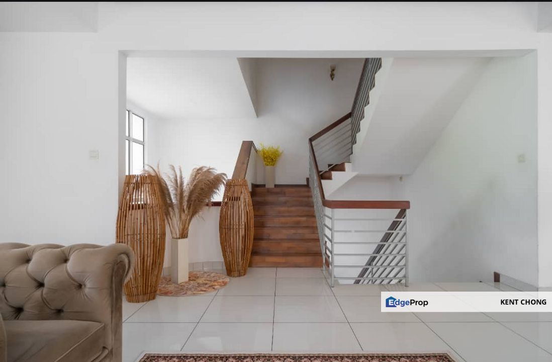 2.5 Storey Semi-D | Fully Furnished | End Lot | Spacious Living | Prima Saujana, Selangor, Kajang