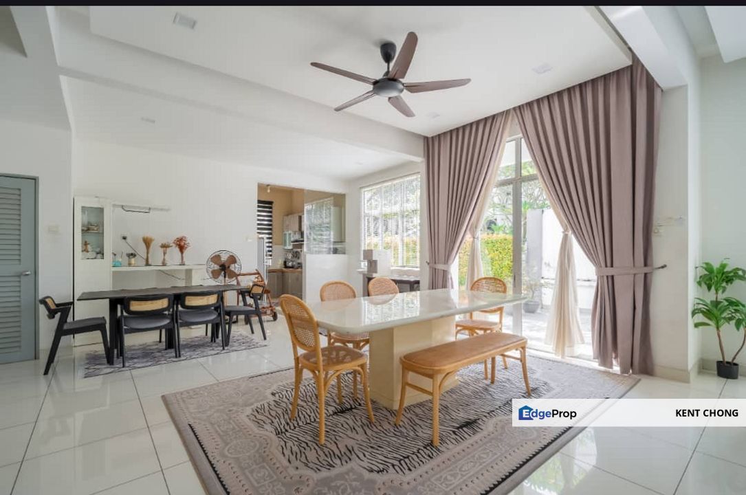 2.5 Storey Semi-D | Fully Furnished | End Lot | Spacious Living | Prima Saujana, Selangor, Kajang