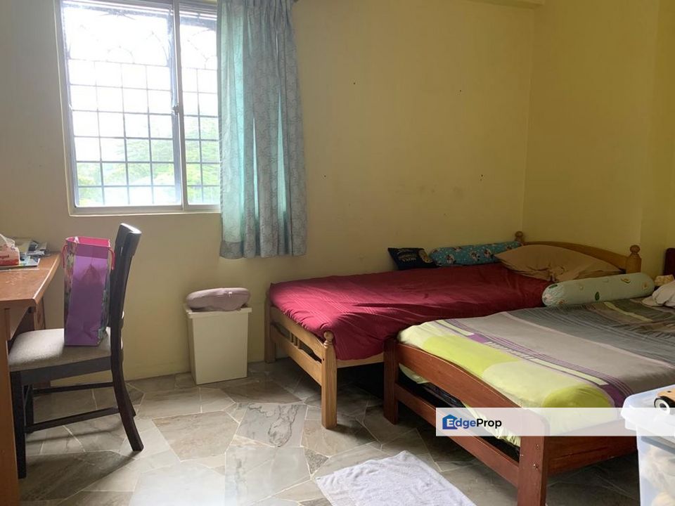 Spacious Layout | Low Maintenance Fee | Pandan Heights Condo, Kuala Lumpur, 